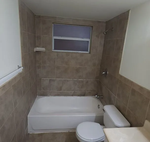 978 SW 10th Dr — Photo 55