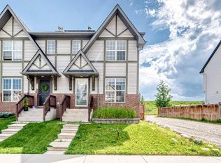 294 Elgin Vw SE, Calgary, AB T2Z4N6
