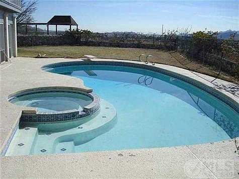 1st image of 622 Bluff Canyon Cir