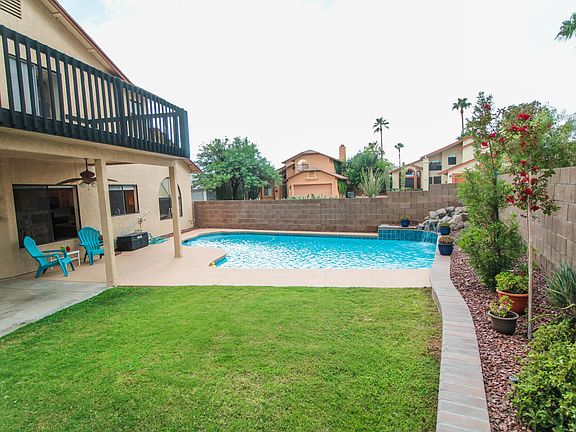 4th image of 2712 W Camino Del Venegas