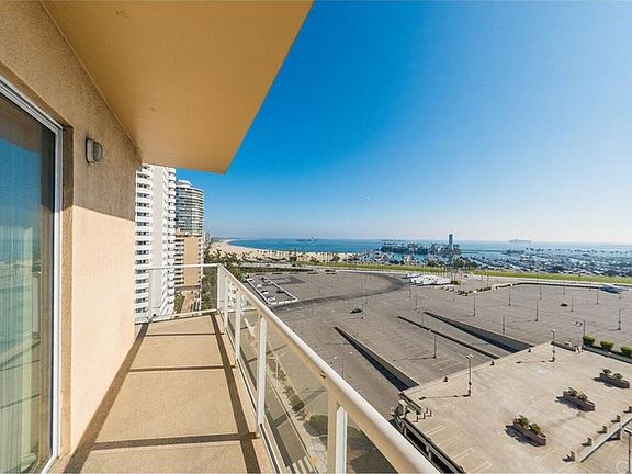 2nd image of 488 E Ocean Blvd Unit 1616
