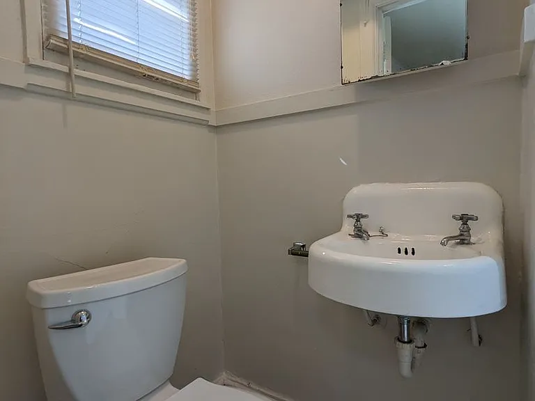 3787 Franklin Blvd #4 — Photo 12