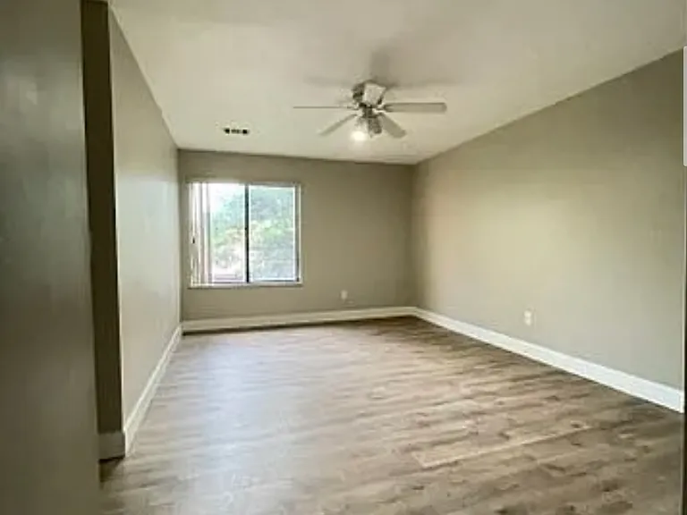 23777 Village House Dr S — Photo 8