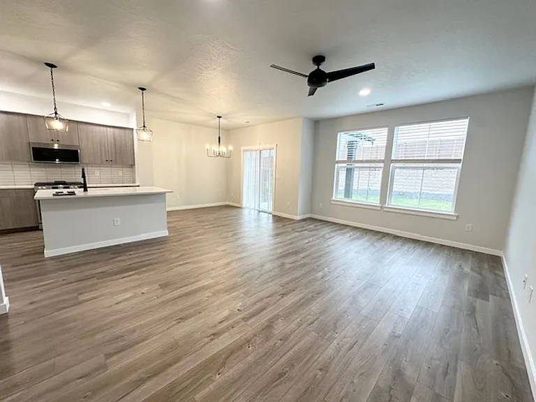 6832 W Corona St — Photo 10