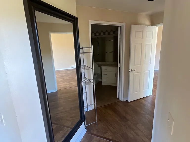 280 Caldecott Ln #208 — Photo 7