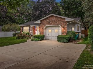 212 W Russell St, Saline, MI 48176
