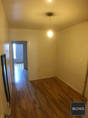 Rented by Bond New York | media 26