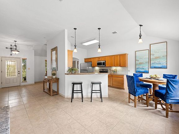 4th image of 1103 Larkhall Dr