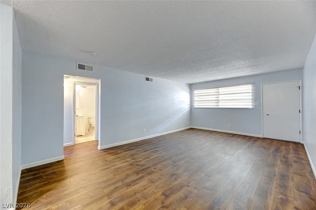 2 bed, 1178 sqft, $1,265 — Photo 4