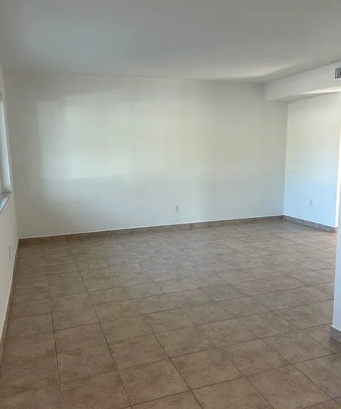 411 S Nimbus Ave #3 — Photo 11