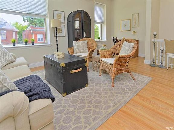 2nd image of 3647 Botanical Ave #A