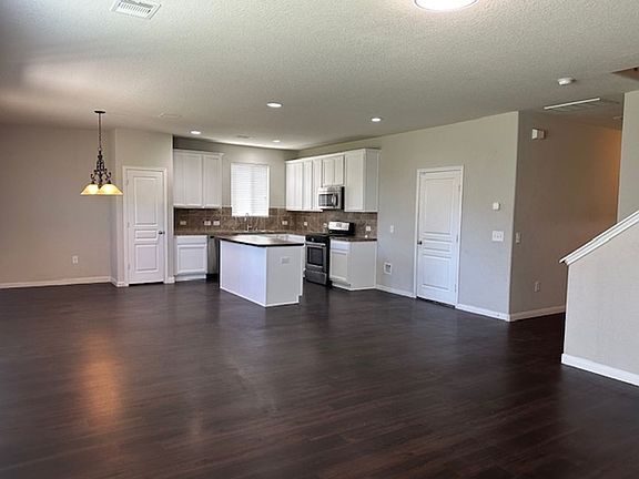 4th image of 5318 Baronet Dr