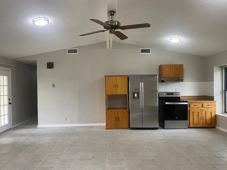 4501 Hughes Dr — Photo 34