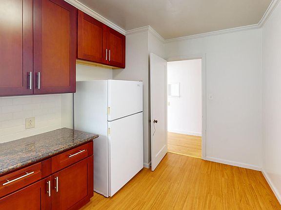 4th image of 3421 Anza St APT 5