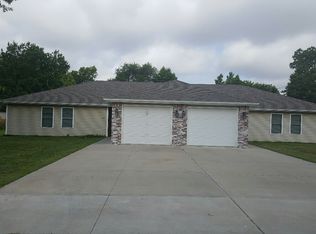 121 S Oregon Ave, Columbus, KS 66725