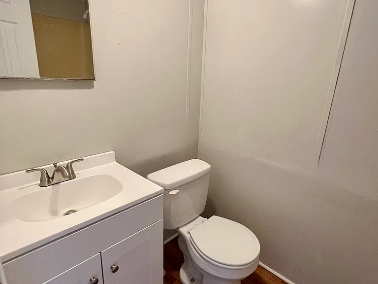 328 E Jackson Blvd #8 — Photo 8