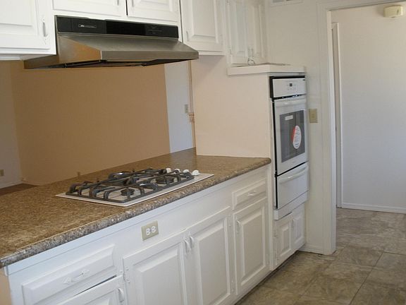 5th image of 4821 Harmony Ln