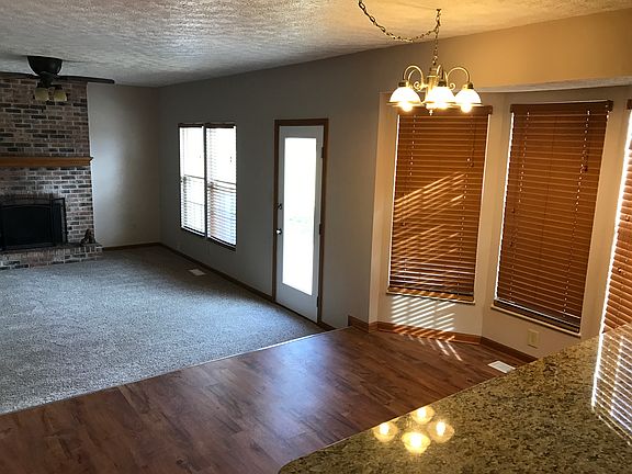 5th image of 1207 Bull Run North Dr