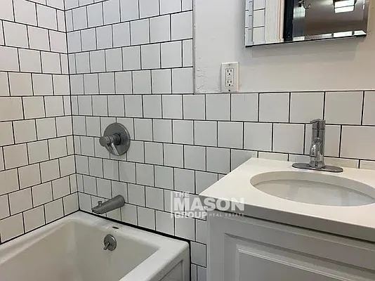 Rented by Mason Group LLC | media 22