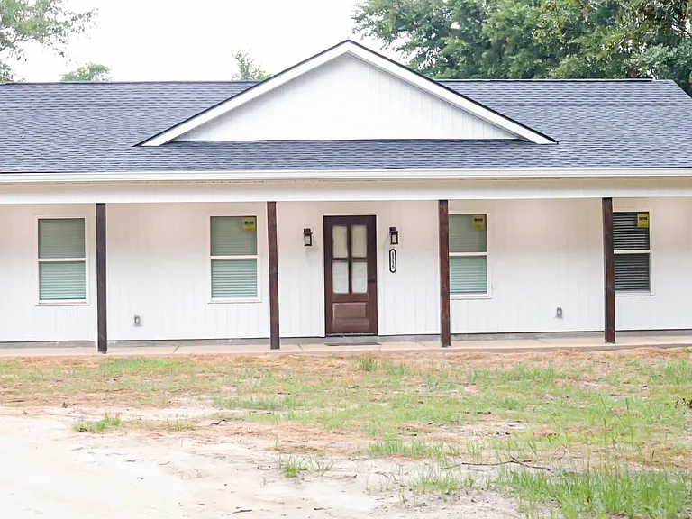 1315 Brown Rd — Photo 3