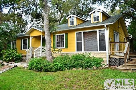 4th image of 1312 Cedar Elm St