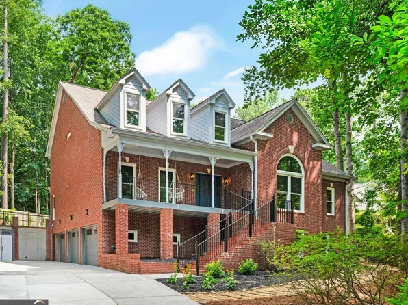 5746 High Meadow Dr, Peachtree Corners, GA 30092
