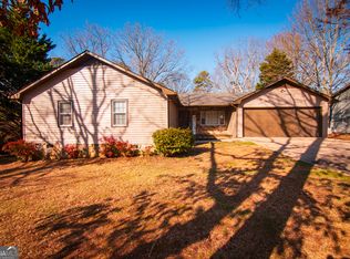 20 Juniper Ln, Cartersville, GA 30121