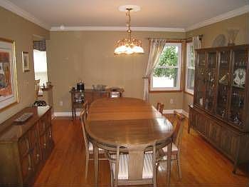 3rd image of 34 W Kincaid Dr