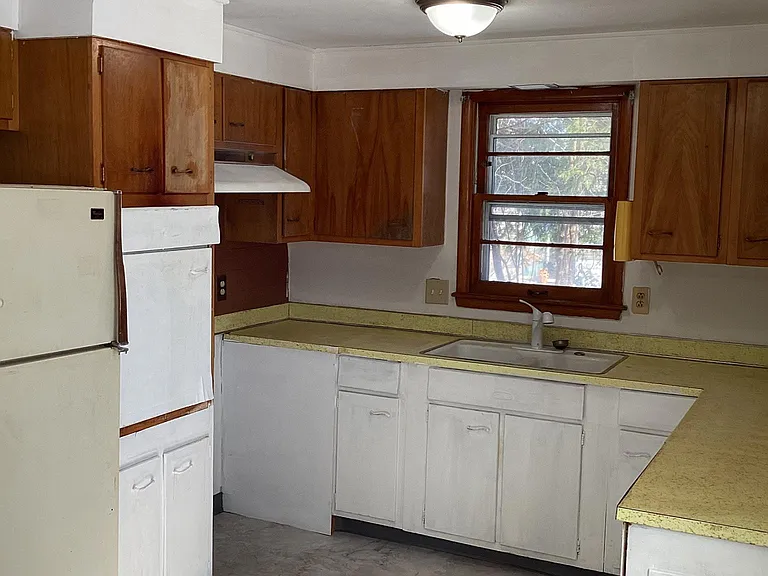 108 Rosewood Dr — Photo 8