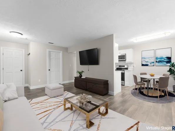 3552 S Gateway Blvd APT 104, Sioux Falls, SD 57106