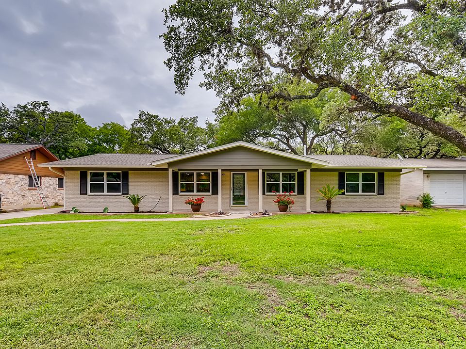 1st image of 114 Oaklane Dr