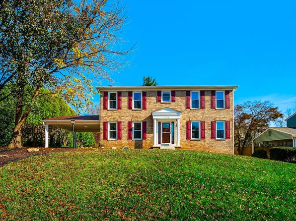 1759 Creek Crossing Rd, Vienna, VA 22182