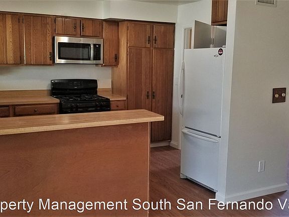 2nd image of 8754 Hayvenhurst Ave