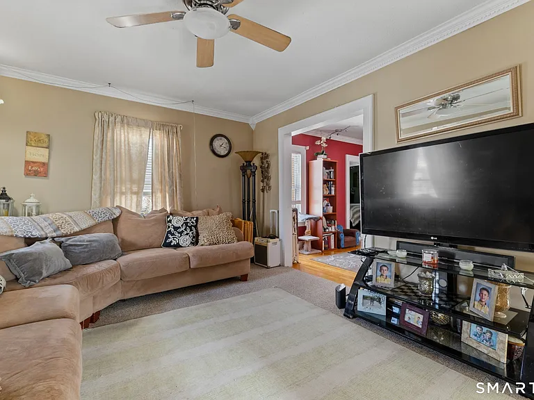 27 Windsor Ave #2 — Photo 12
