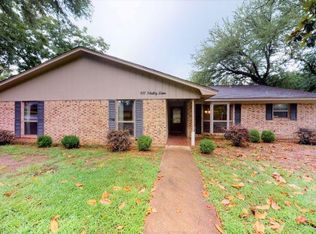 817 Shelby Ln, Athens, TX