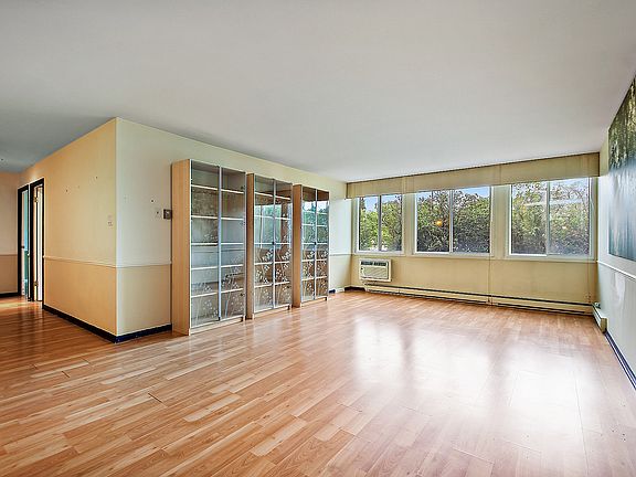 2nd image of 1117 Leavitt Ave APT 113