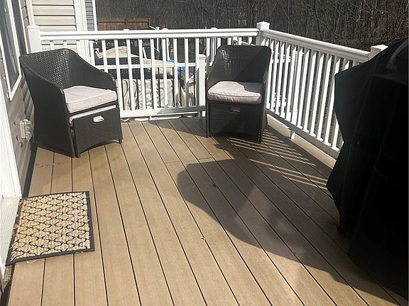5th image of 115 Moyer Hill Dr #1