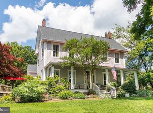 10 Watergate Ct, Silver Spring, MD 20905