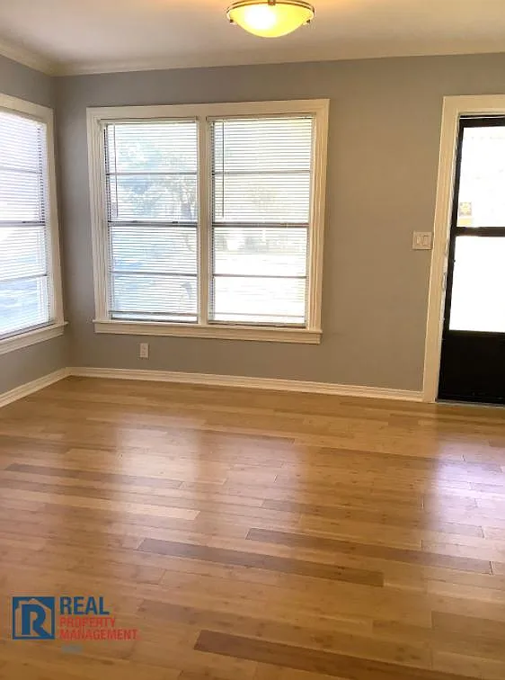 2 bed, 1025 sqft, $1,450 — Photo 3