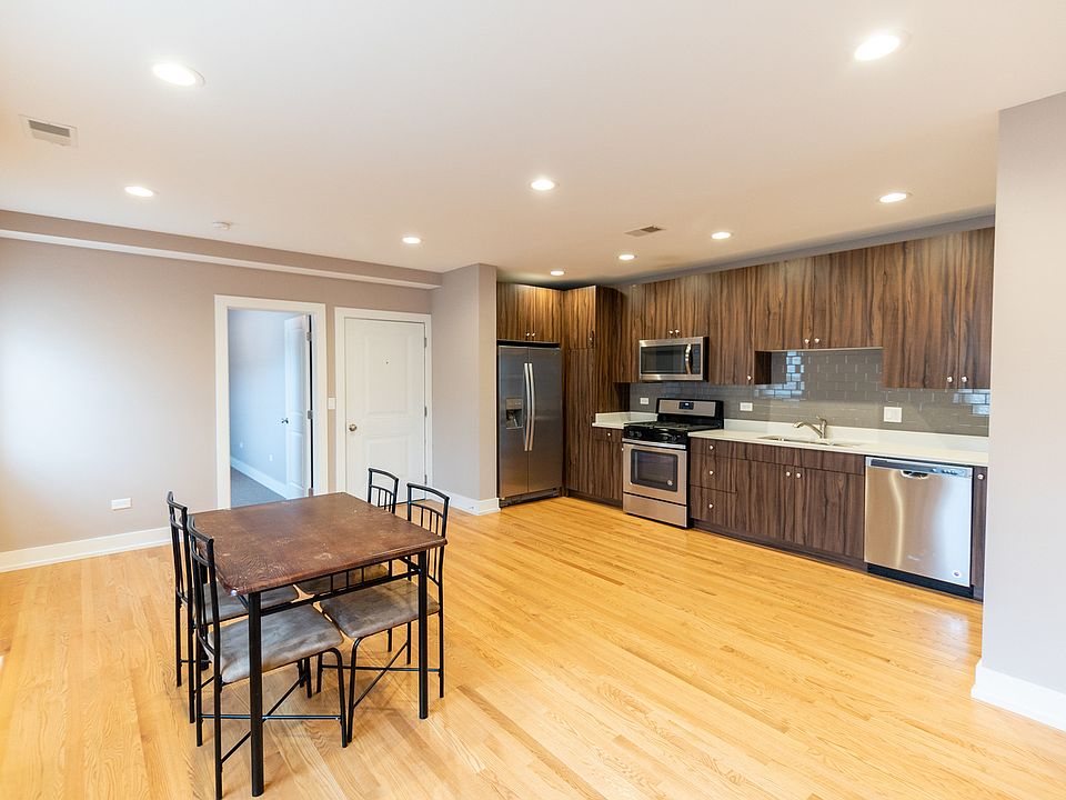 1st image of 3433 S Indiana Ave #201