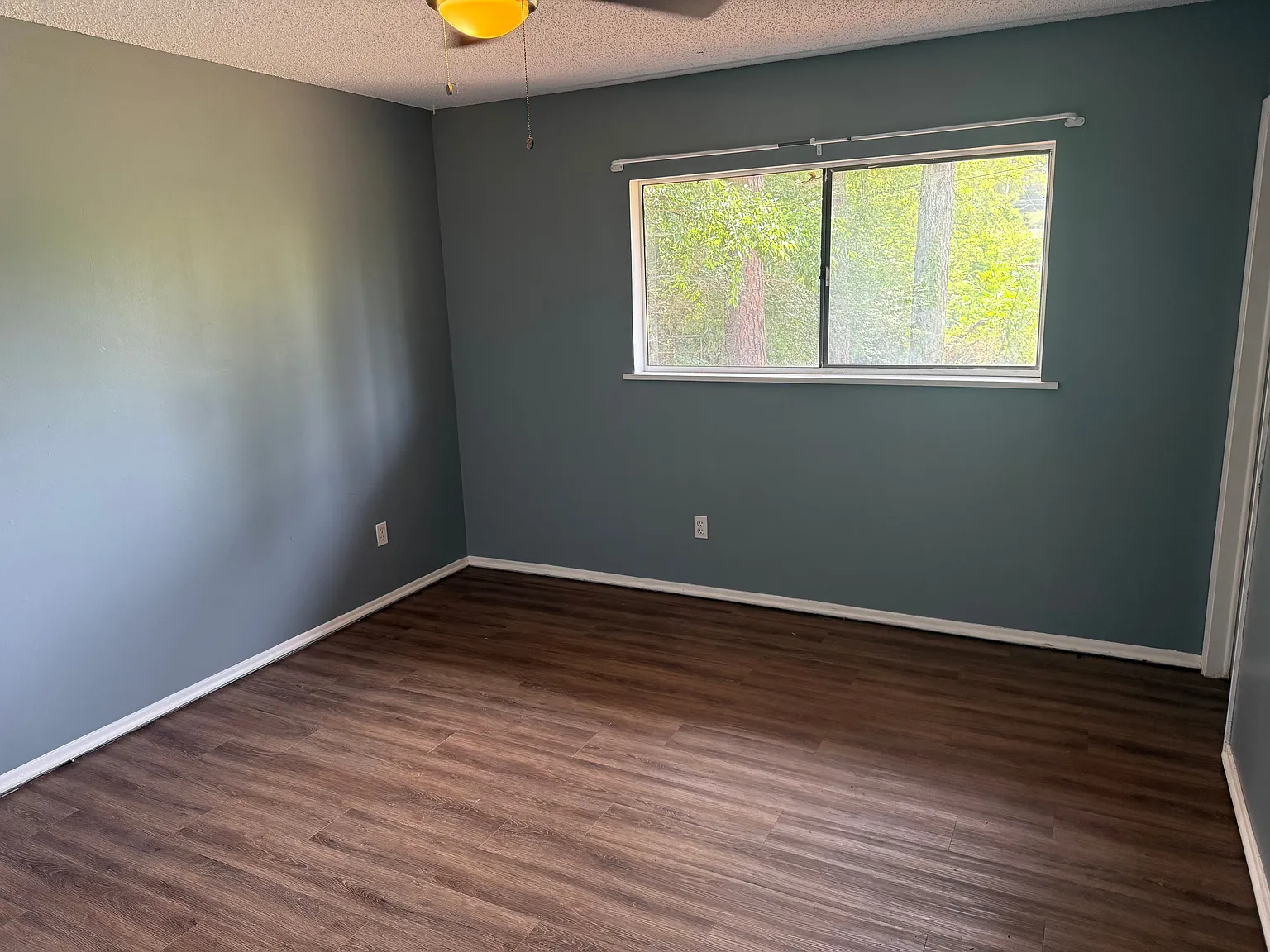 4 bed, 1.5 bath, 1104 sqft, $1,345 — Photo 4