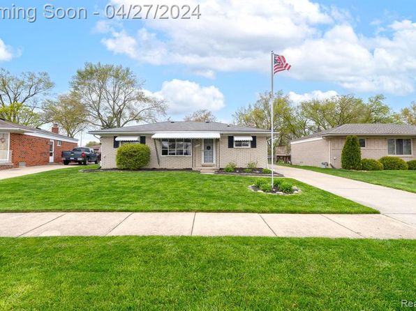 40137 Walter Dr, Sterling Heights, MI 48310