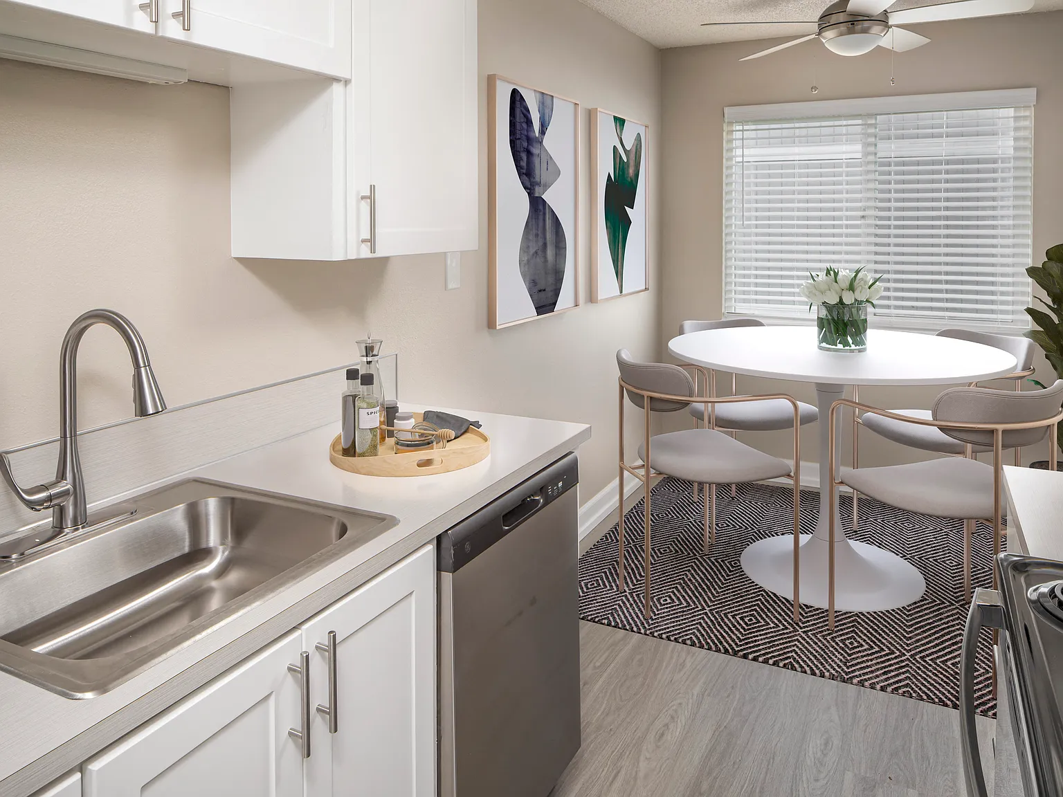 Canyon Park Apartments — Photo 2