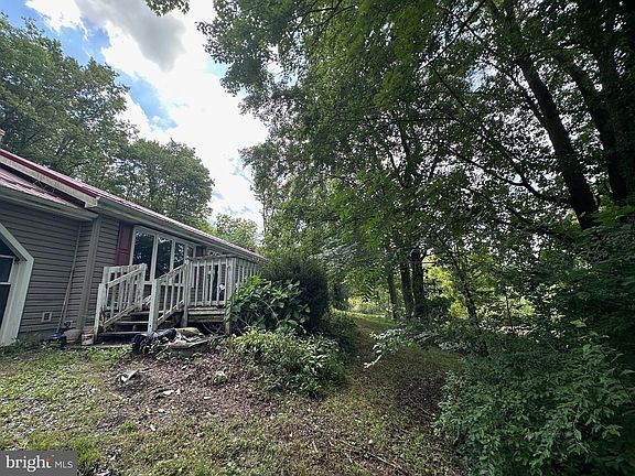 3rd image of 1194 Imlertown Rd
