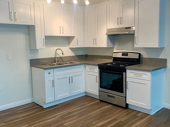 2nd image of 3559 El Sereno Ave APT 202