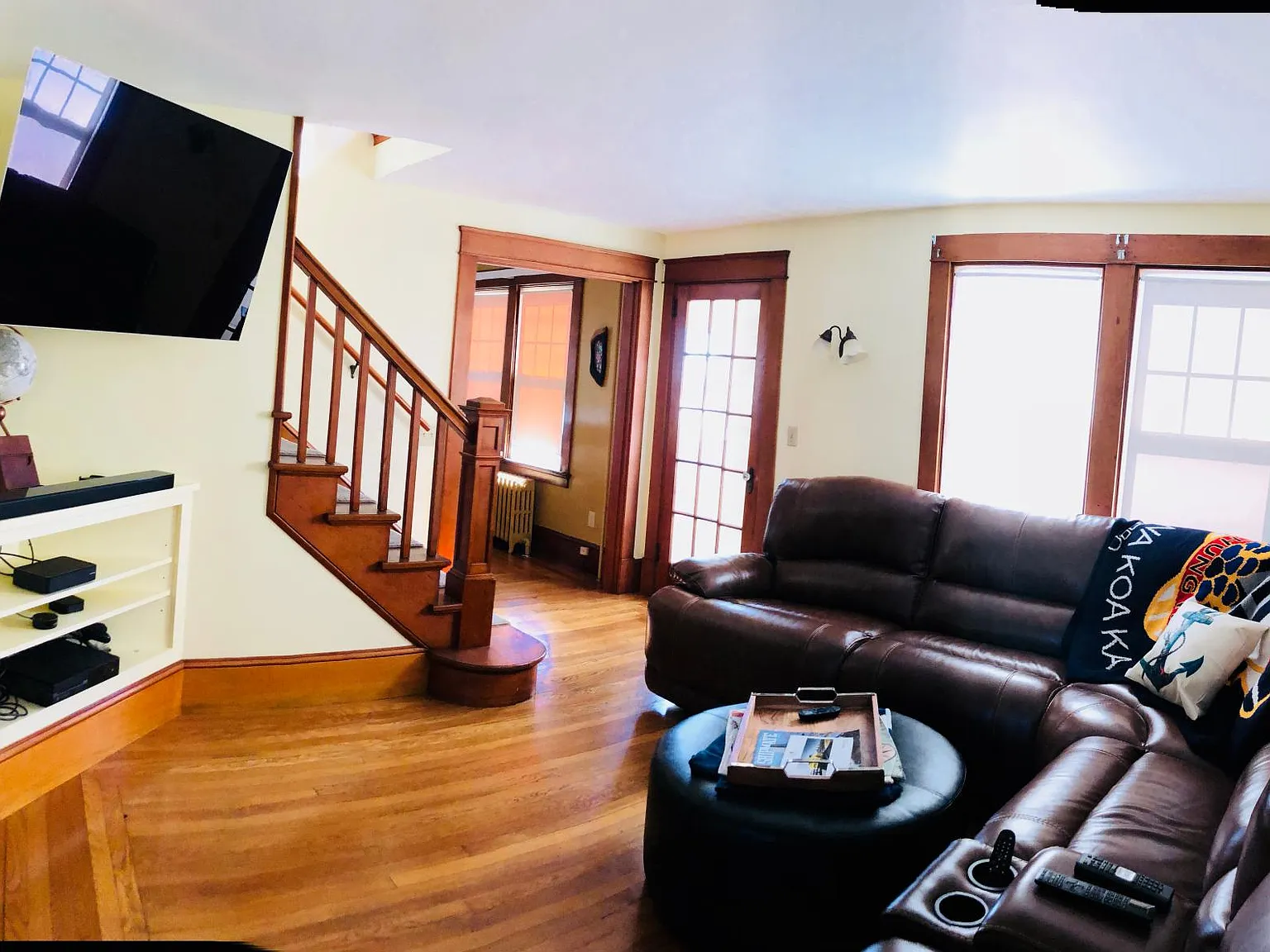 661 Aquidneck Ave — Photo 2