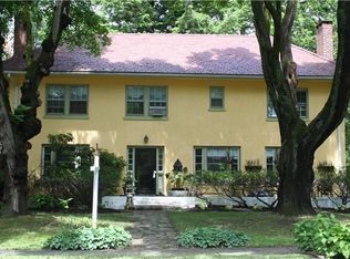 11 Westover Rd, Troy, NY 12180