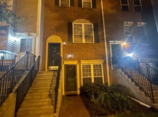 152 Cottonwood St, Jersey City, NJ 07305