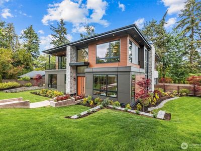 8458 NE 9th Street, Medina, WA, 98039