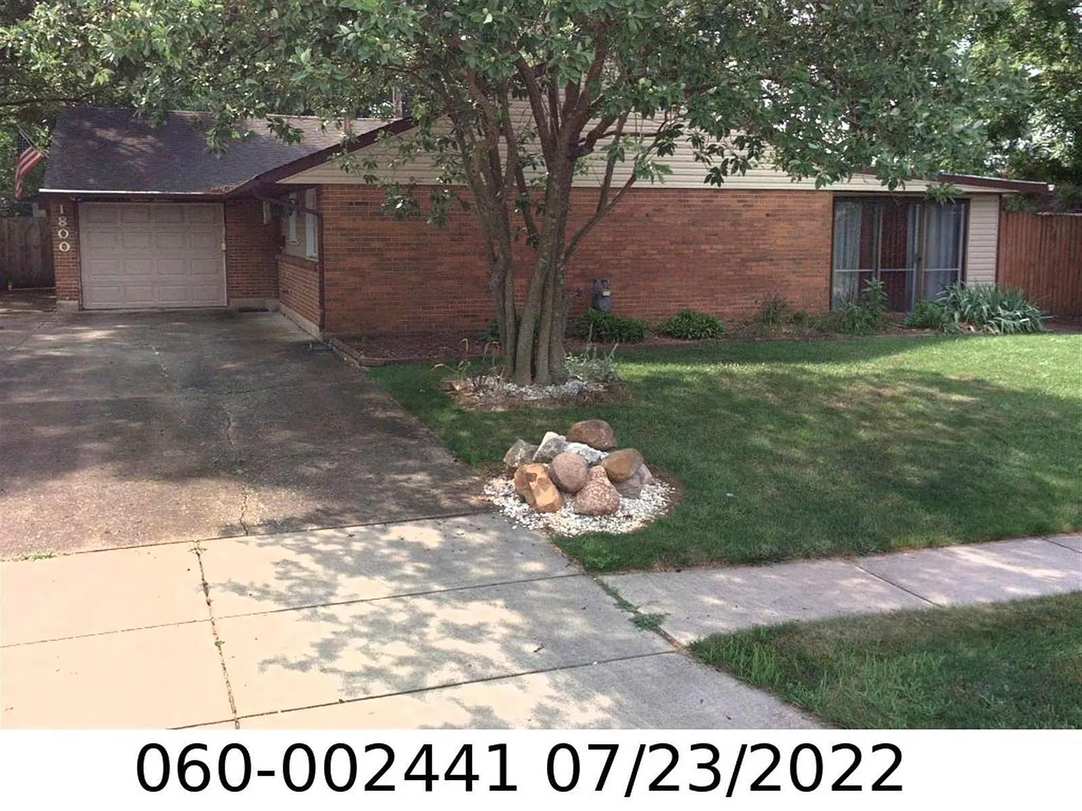 1800 Pickering Dr photo 1
